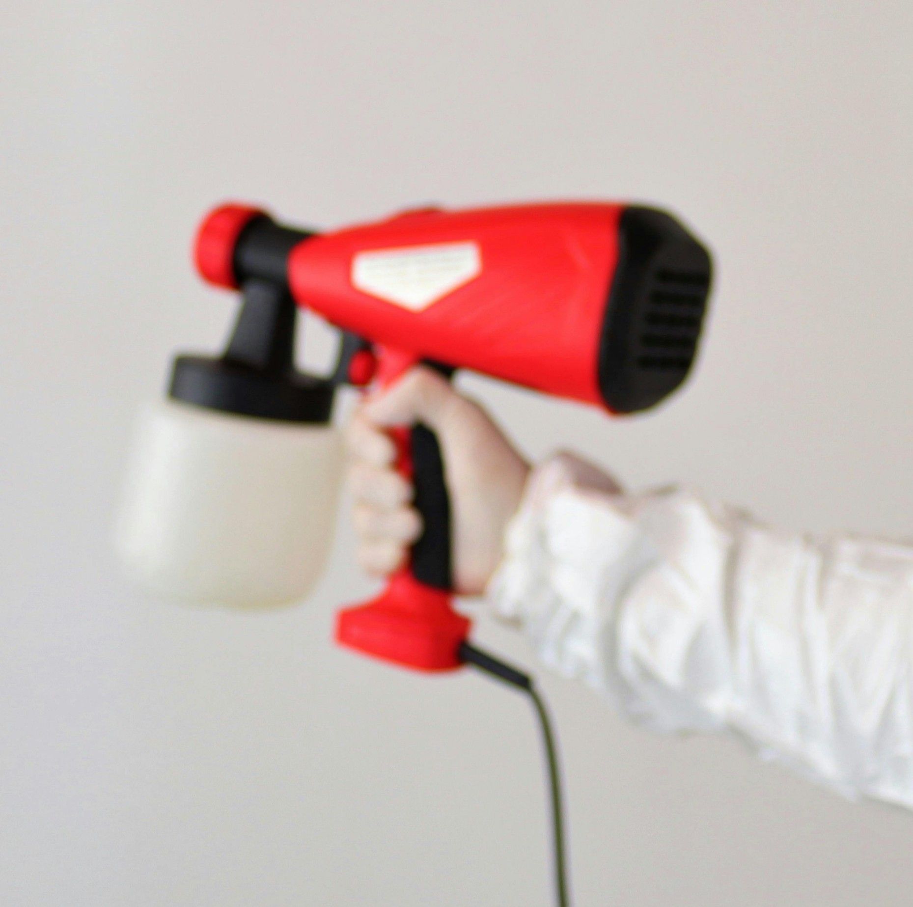 Maler Hertel aus Stein bei Nürnberg bietet Schimmelbeseitigung an